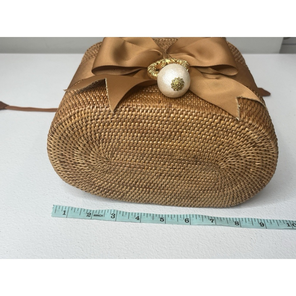 Lisi Lerch Woven Straw Purse Pearl EUC - Picture 13 of 16